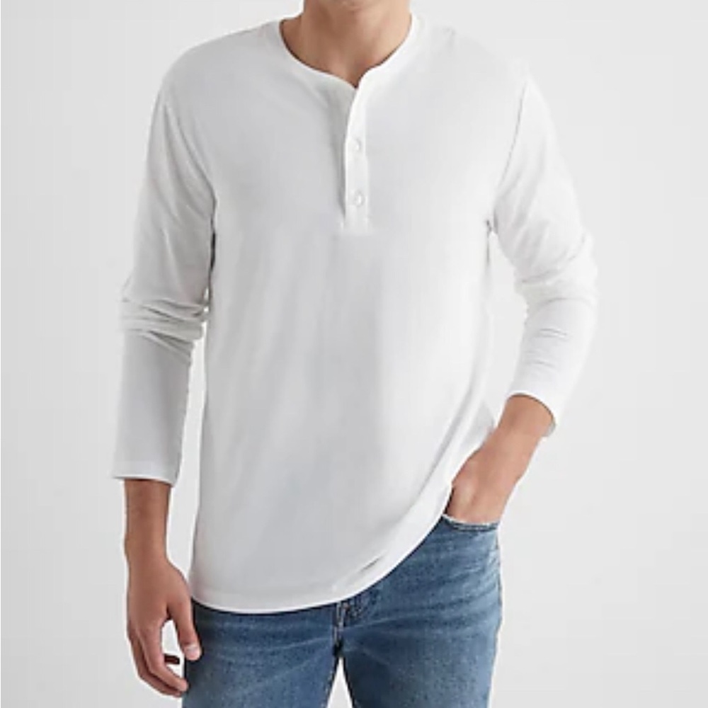 NWOT Express Men's White Henley Shirt Size Small